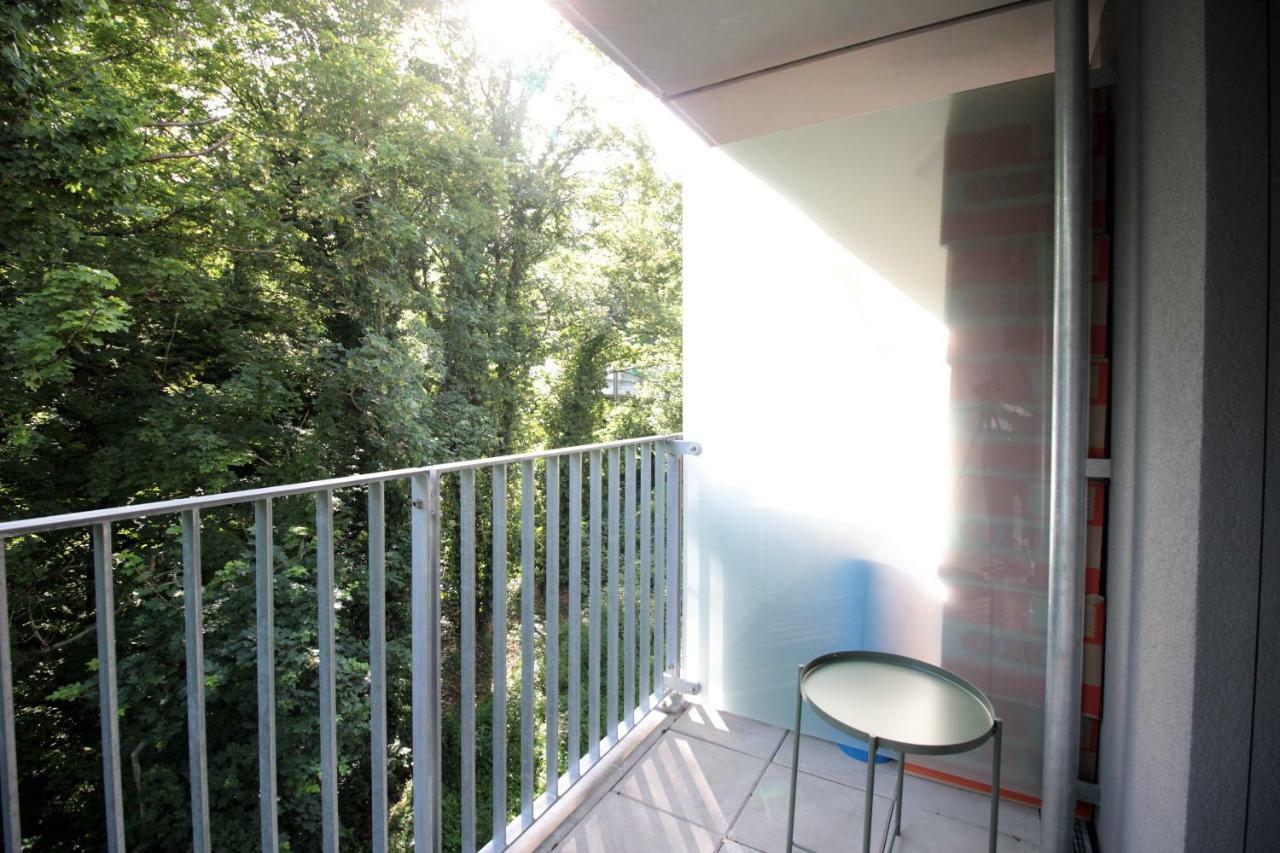 Studio Apartment - Balcony, Netflix, University Hospital Proximity Wurzburg Exterior photo